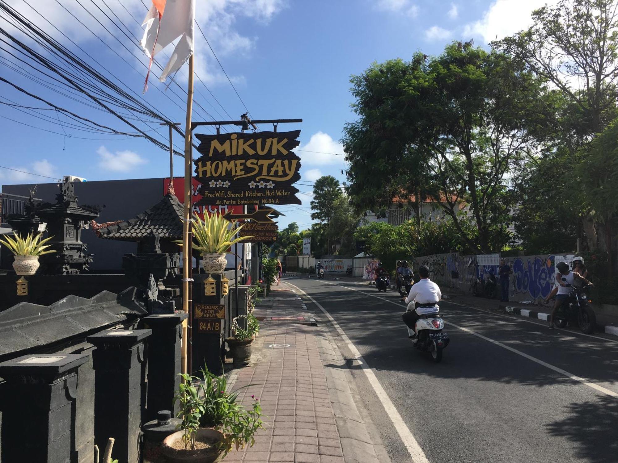 Mikuk Homestay Canggu Esterno foto